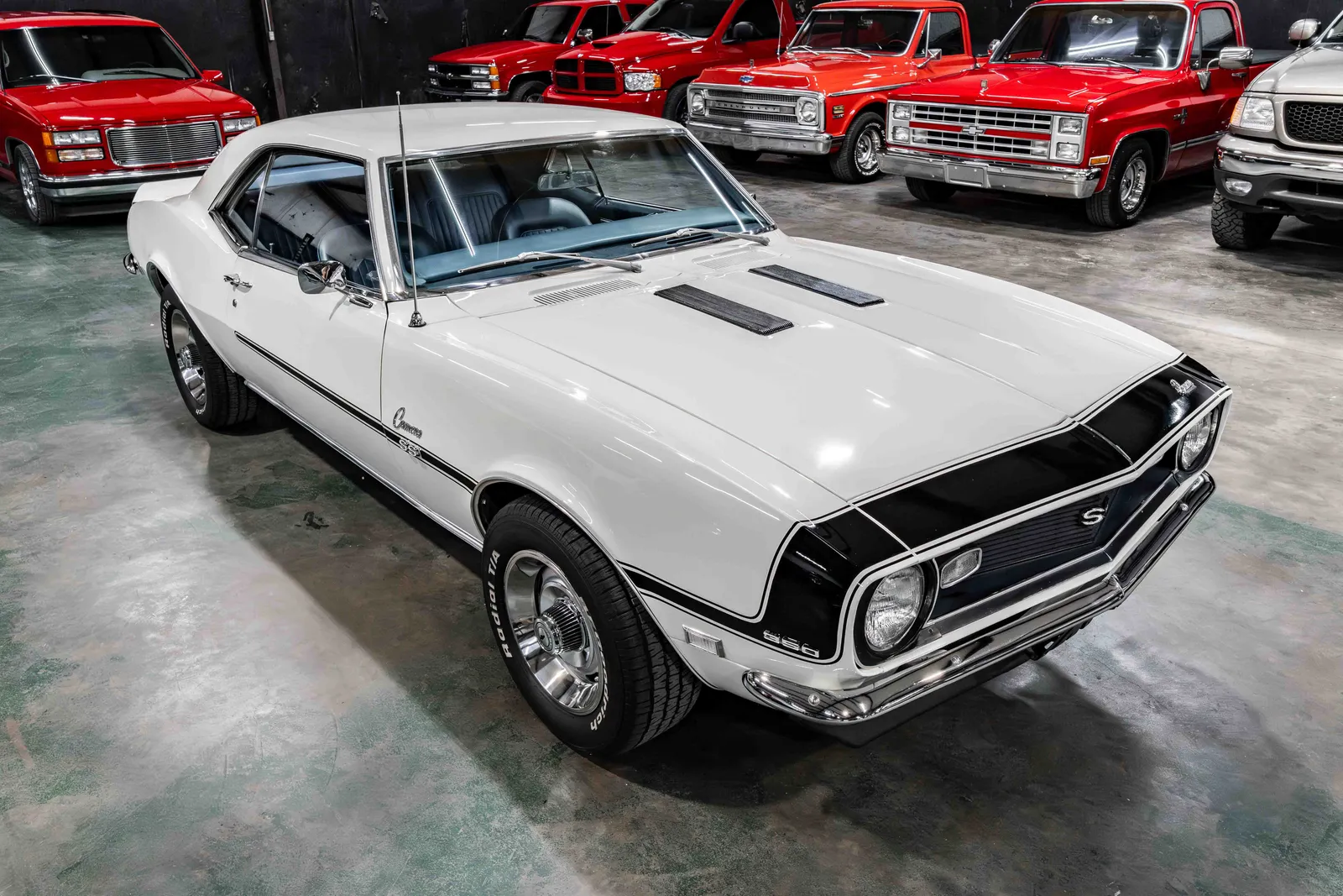 1968-Chevrolet-Camaro-White-306510-39.jpg